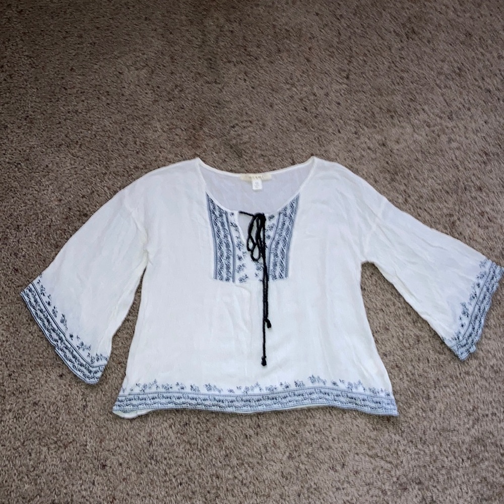 Miami - Simi Sheer BOHO White Top With 
Blue floral accents Wide Sleeves Size XS
